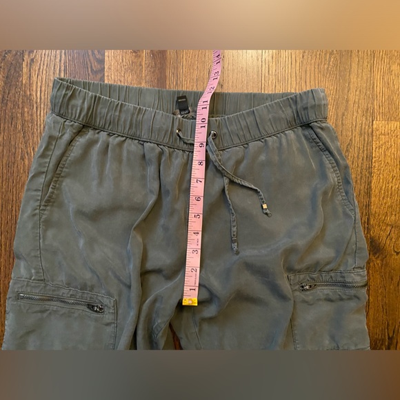 Banana Republic- 100% Lyocell cargo joggers elastic waist drawstring steel green - Picture 13 of 15